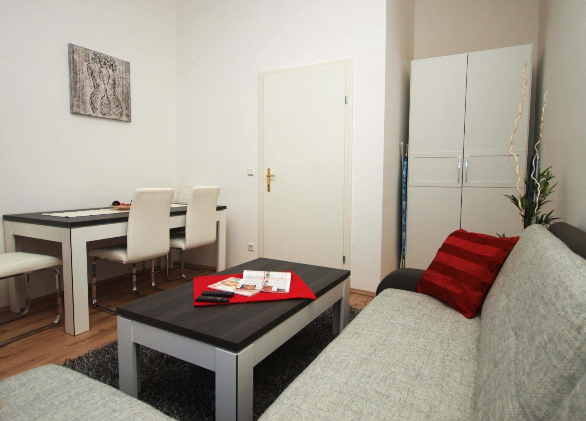 Checkvienna - Ruedengasse Apartment ภายนอก รูปภาพ